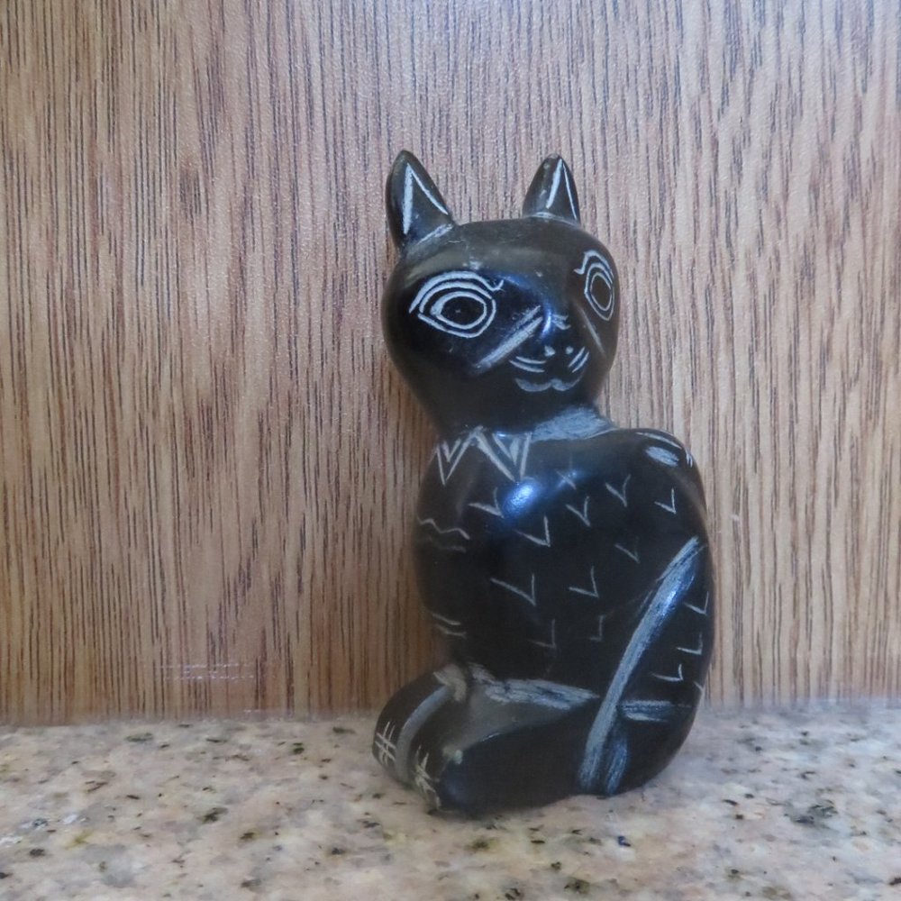 Carved STONE Cat Figurine Small (F43)